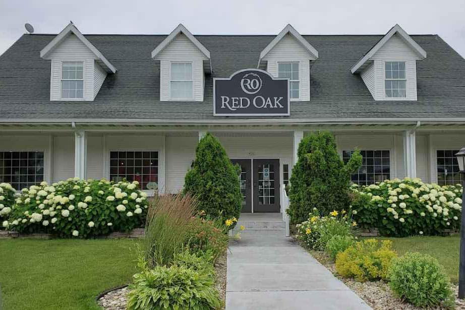 Best-Restaurant-in-Door-County-WI-Red-Oak-Winery