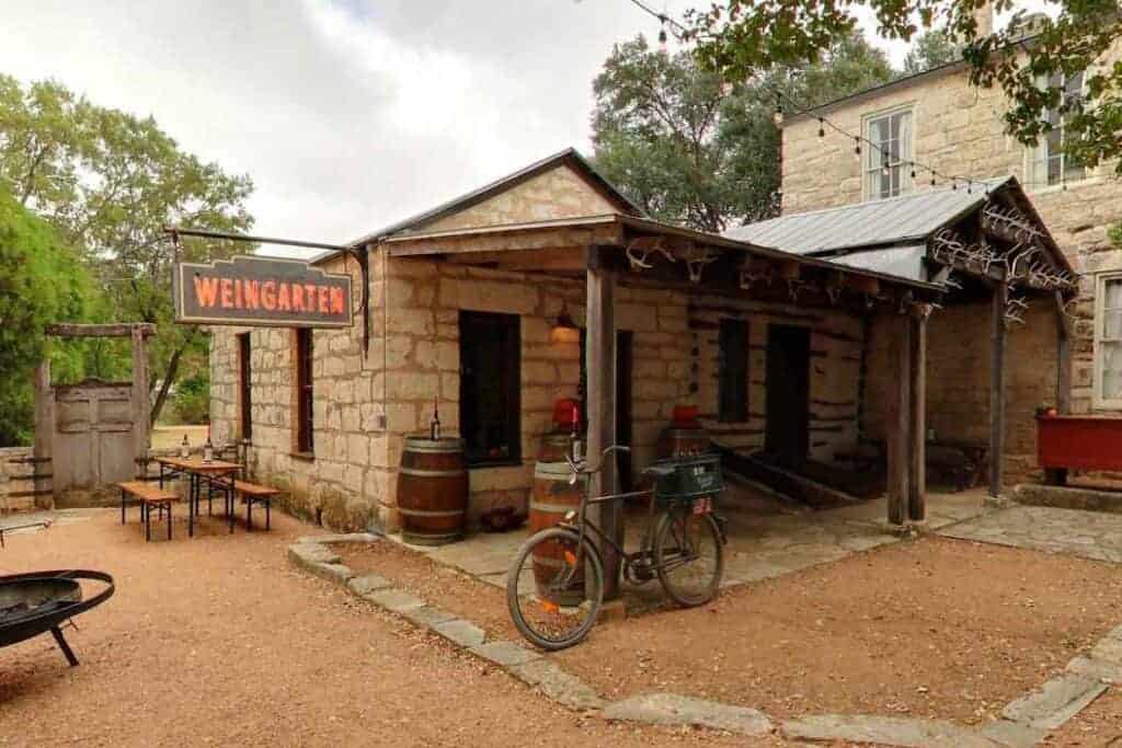 Best-Wineries-in-Fredericksburg-TX-Pontotoc-Vineyard