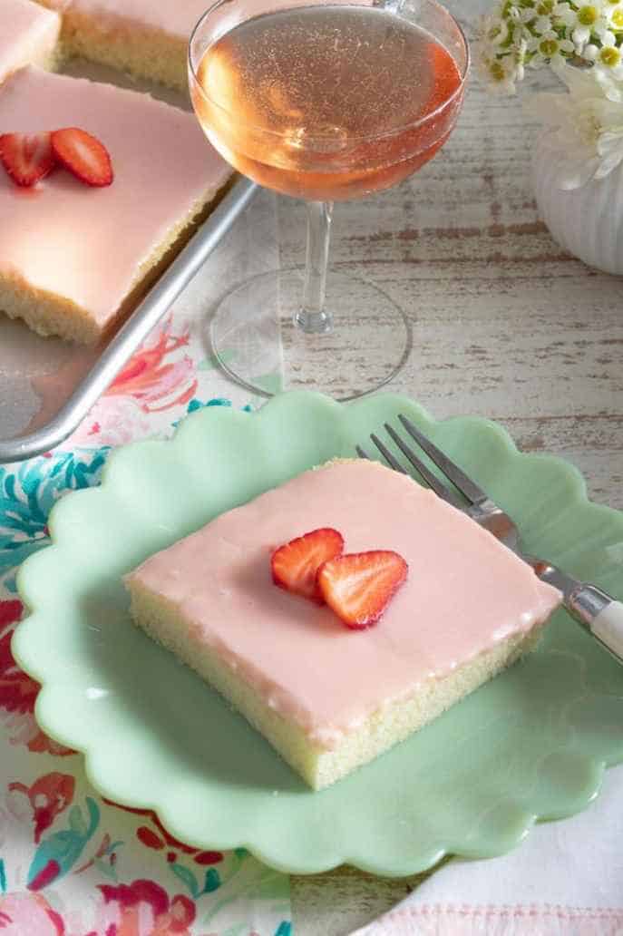 Desserts-go-with-Rose-Wine