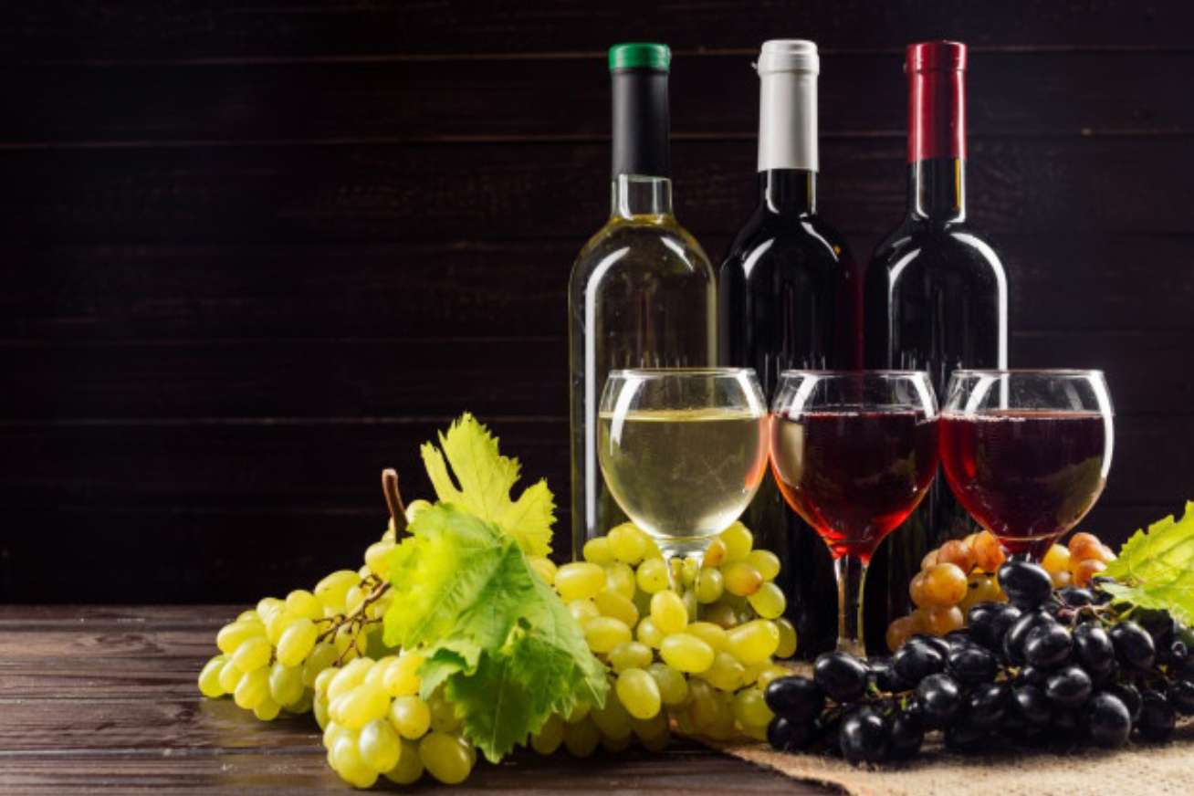 Does-the-Number-of-Grapes-Impact-the-Price-of-Wine-Bottle