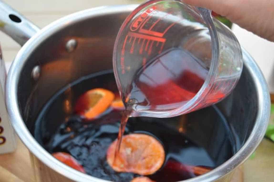 How-To-Make-Homemade-Mulled-Wine-