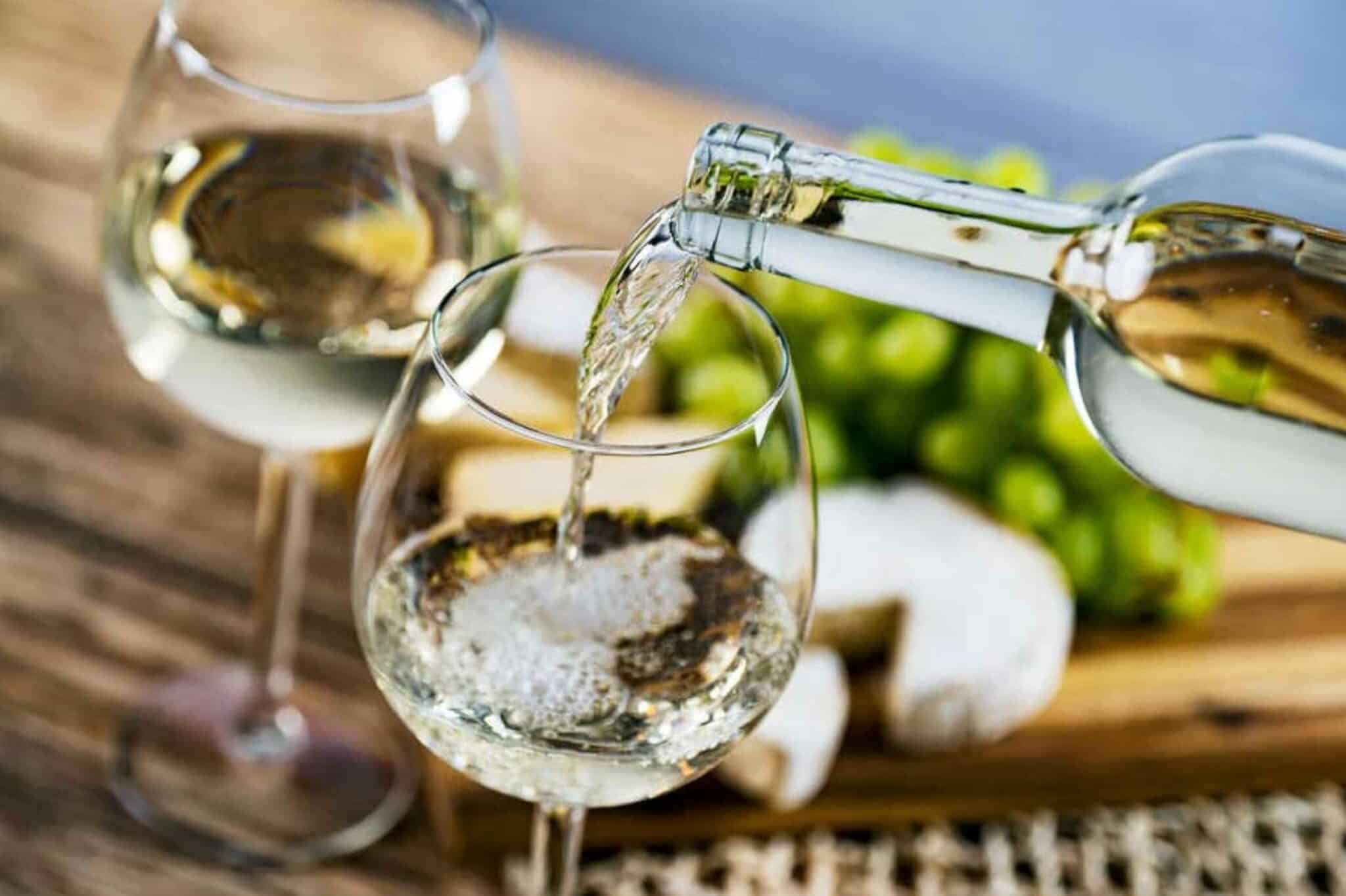 How-do-famous-white-wines-taste