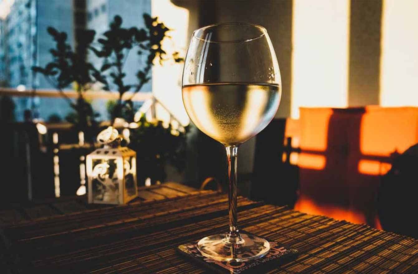 How-to-Drink-Montrachet-Wine