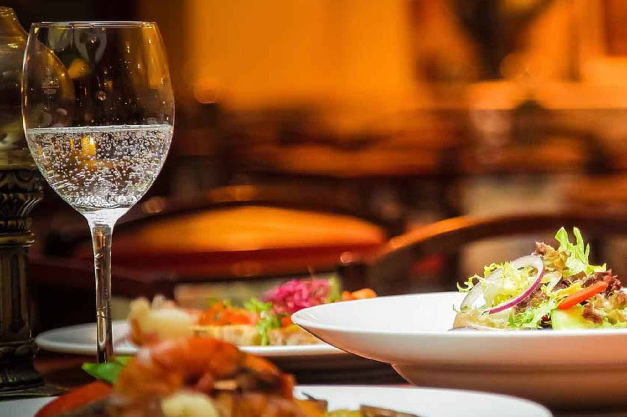 How-to-Know-Which-Wine-is-Best-with-Your-Indian-Food