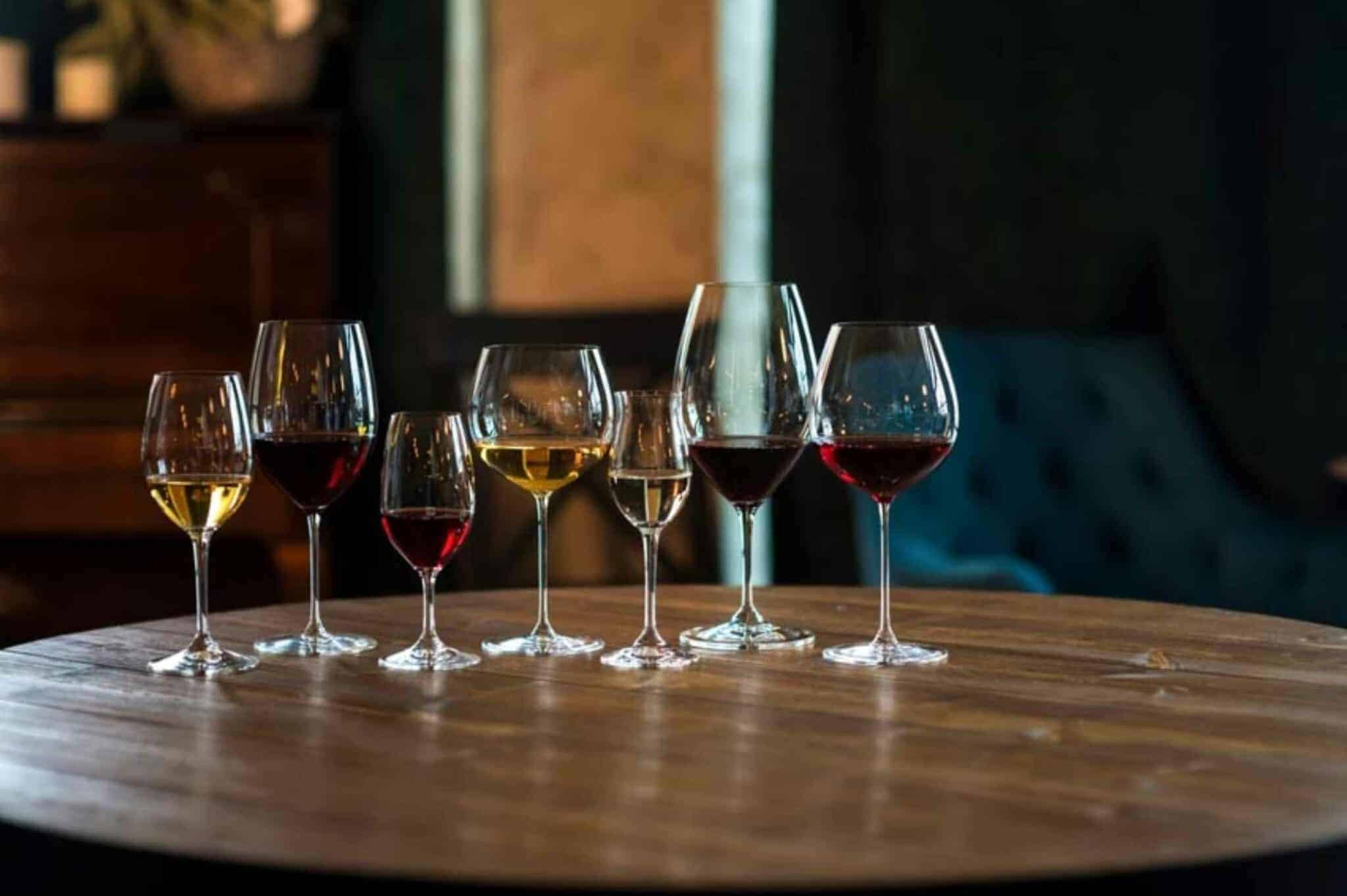 Wine Flights 101: What Are They + Etiquette Tips - Aspiring Winos