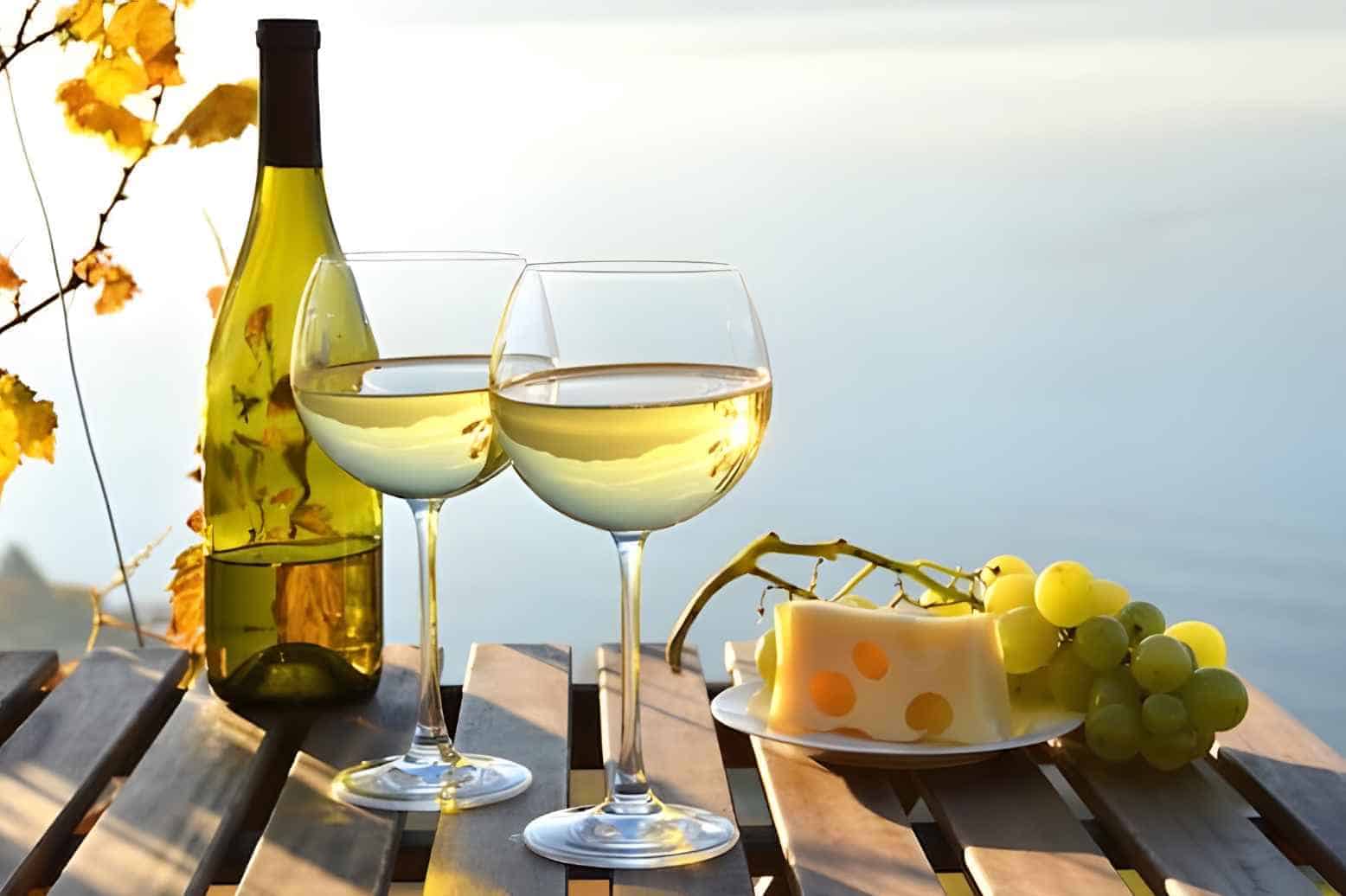 Popular-Italian-White-Wines-You-Should-Try1