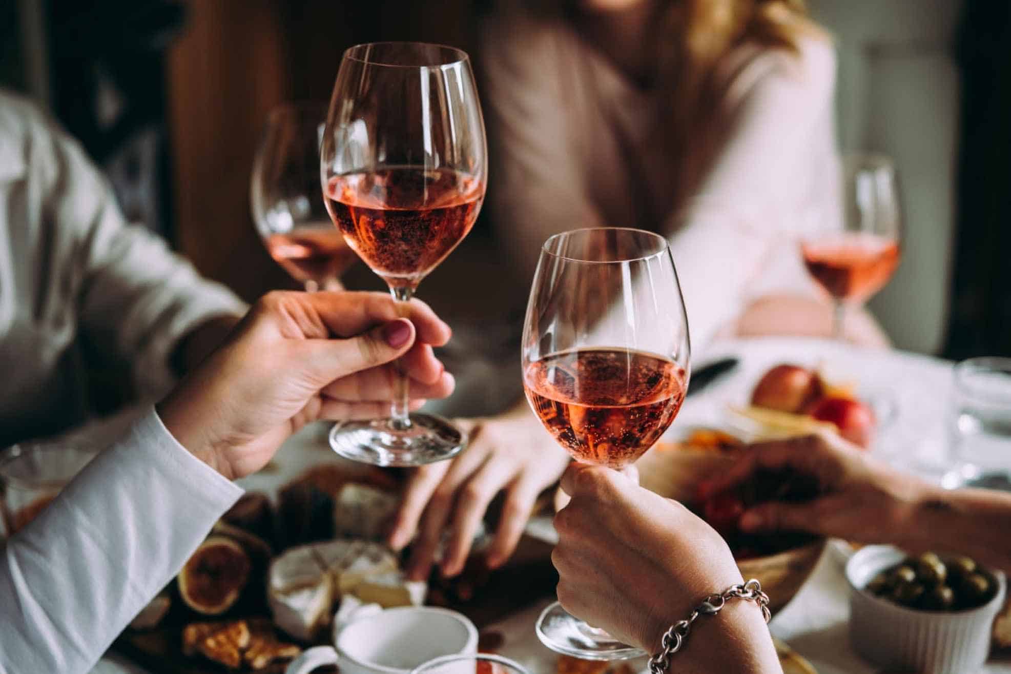 Rose-Wine-Guide-Taste-Types-Making-Process-Facts