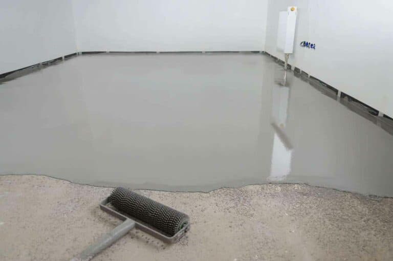 Secure-a-concrete-floor-with-a-concrete-sealer