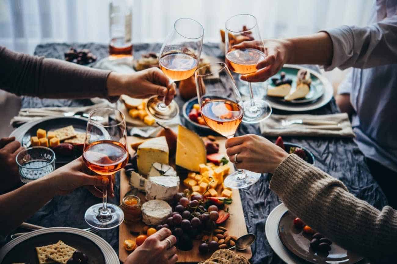 The-Ultimate-Guide-to-Hosting-the-Best-Wine-Tasting-Party-at-Home