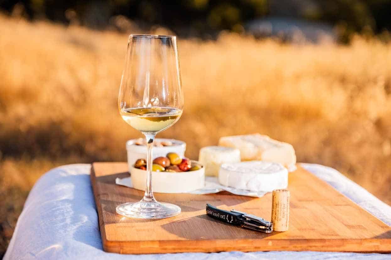 White-Wine-and-Its-Nutritional-Value