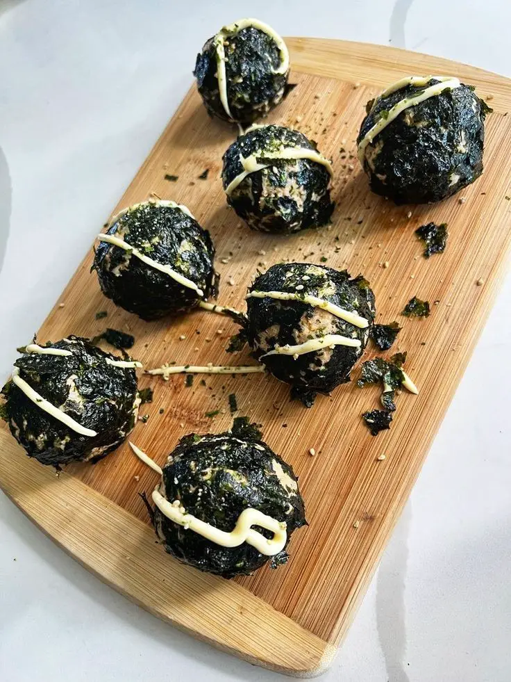 Tuna Rice Seaweed Balls