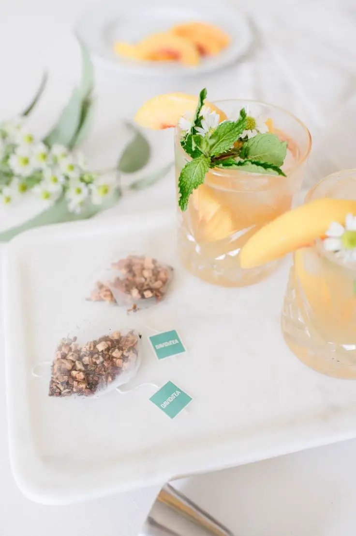 Peach Tea Whiskey Cocktail