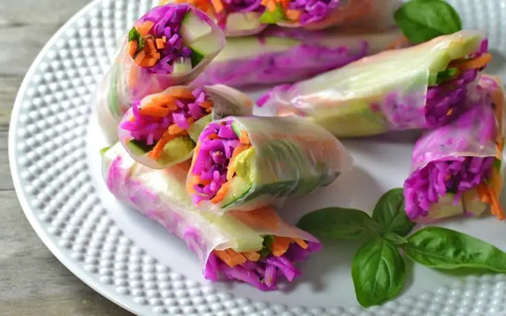 Dragon Fruit Rainbow Rolls