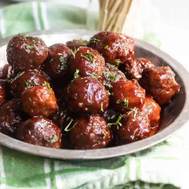 Crock Pot Meatballs With Grape Jelly Sauce