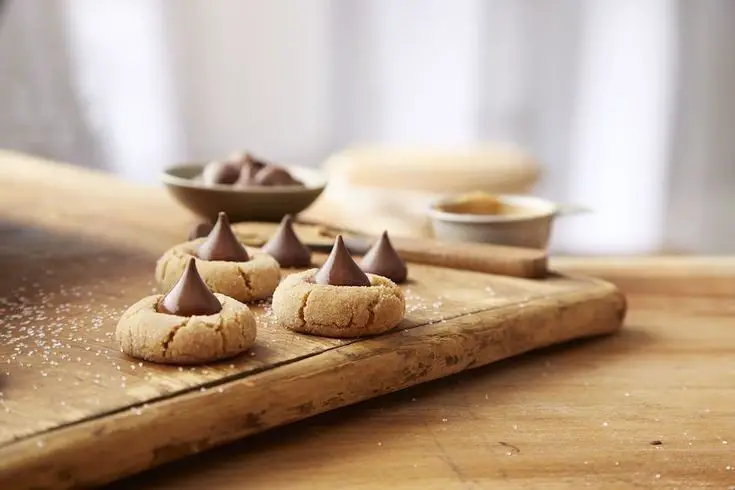 Peanut Butter Blossom Cookies