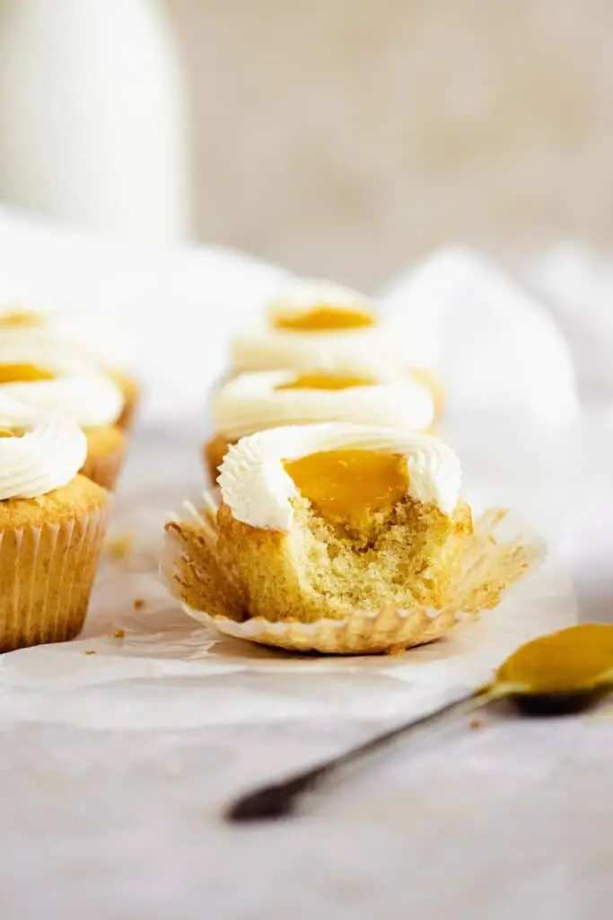 Mango-Filled Cupcakes