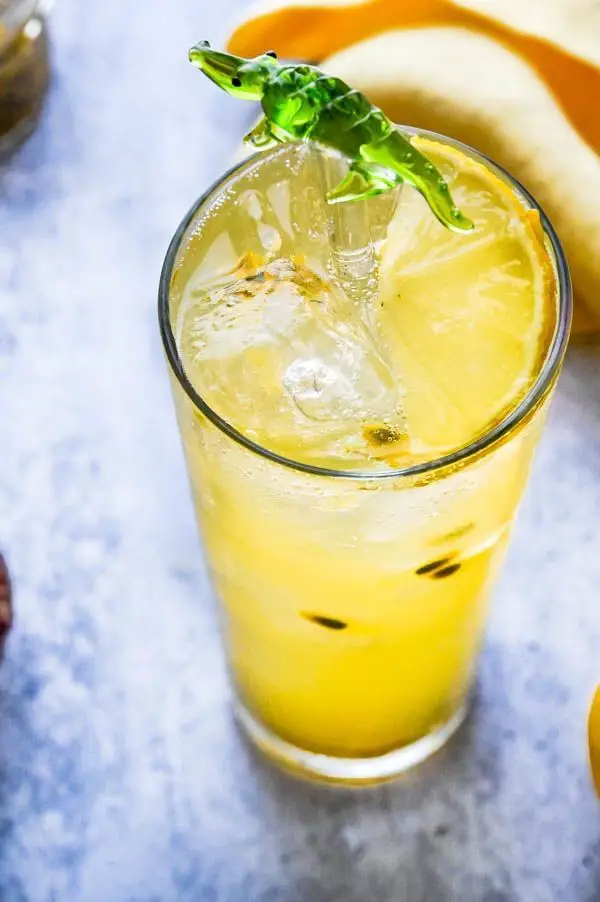 Passion Fruit Vodka Soda