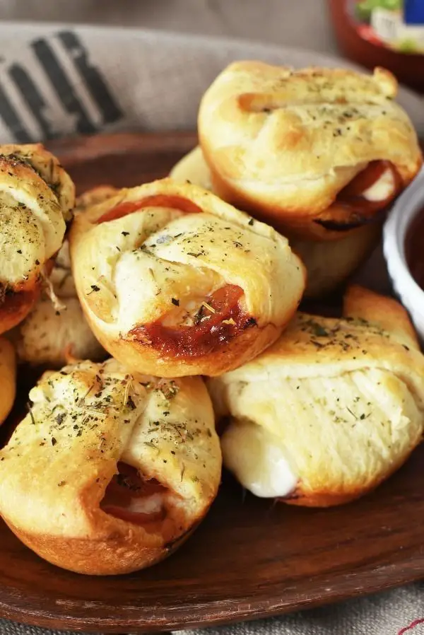 Pepperoni Cheese Pizza Bombs