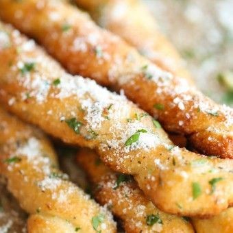 Garlic Butter Breadsticks