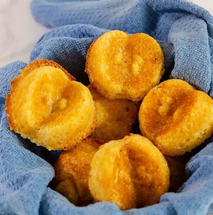 Apple Cornbread Cakelets