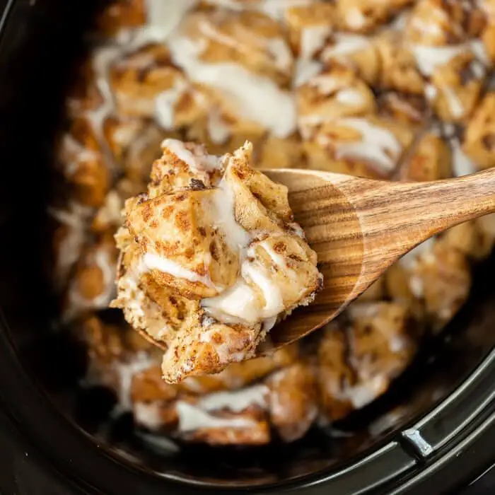 Crockpot Cinnamon Roll Casserole