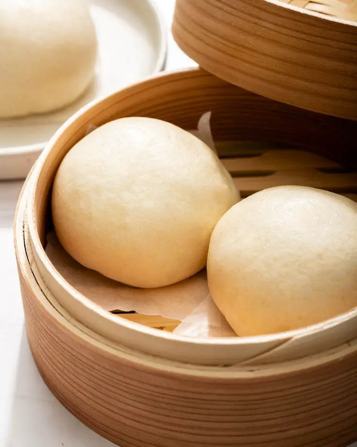 Mantou (Chinese Steamed Bun)