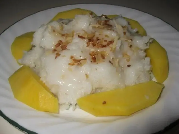 Coconut Sticky Rice With Mango