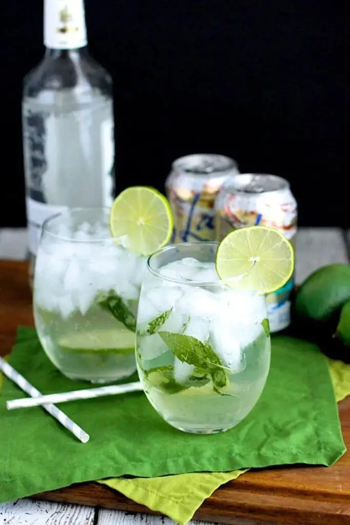 Lemongrass & Thai Basil Mojito