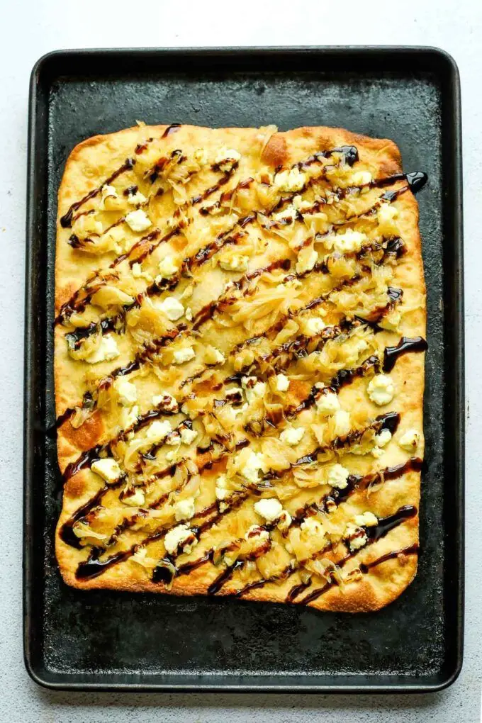 Goat Cheese Pizza With Caramelized Onion