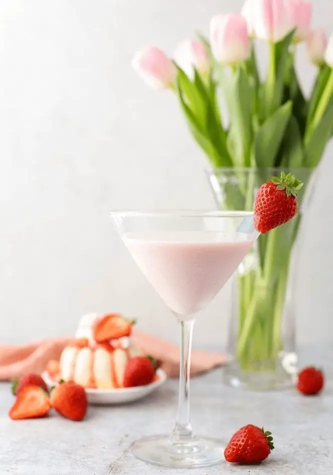 Strawberry Shortcake Martini