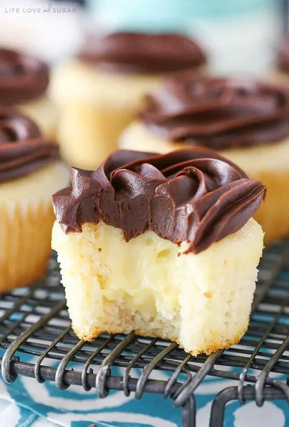 Boston Cream Cupcakes