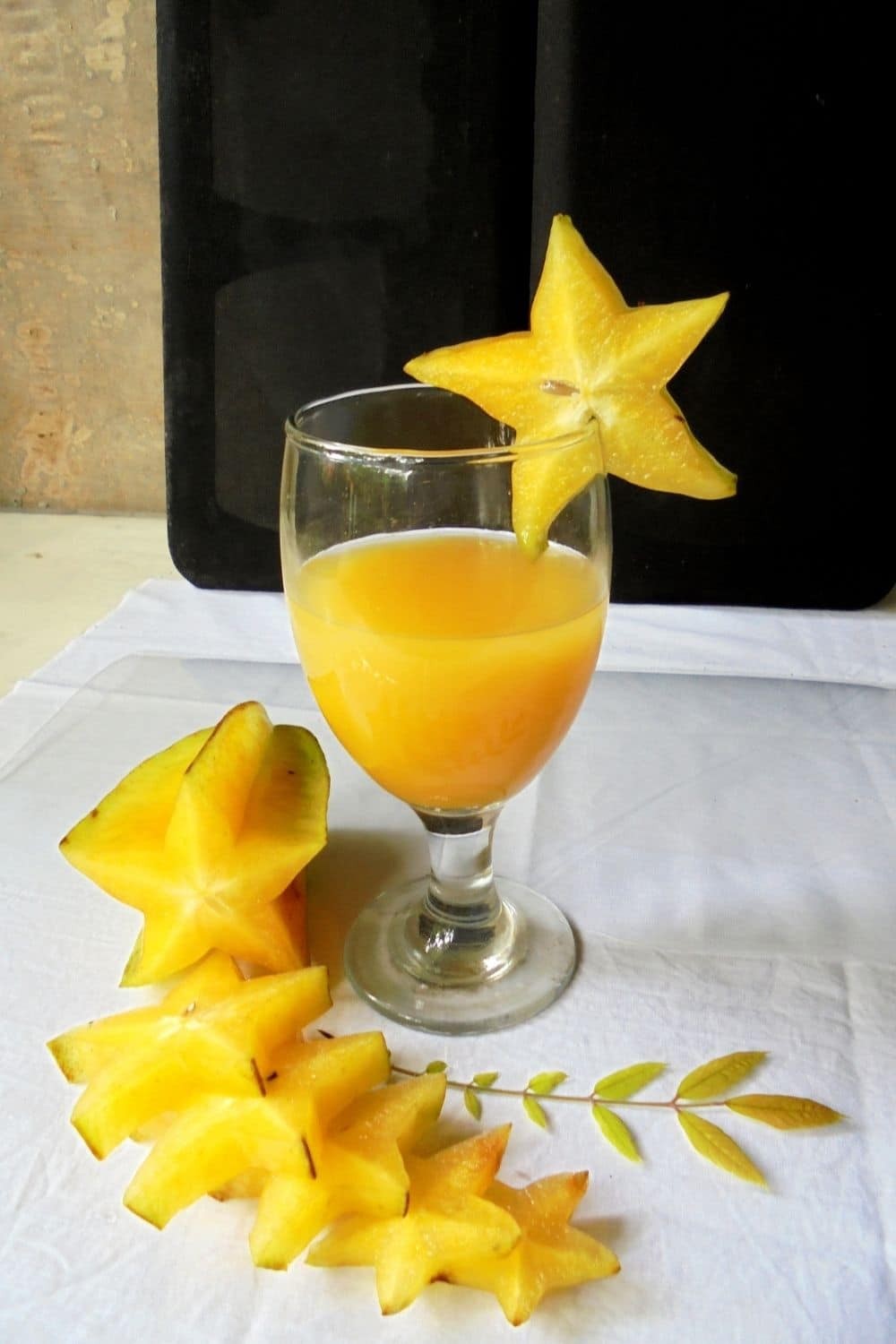 Fresh Star Fruit Juice (Carambola)