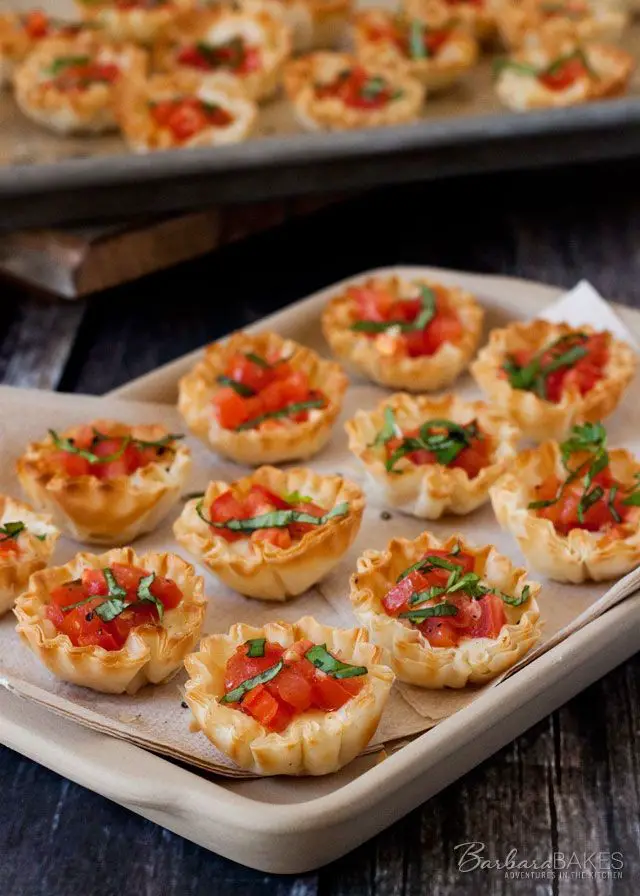 Margherita Pizza Phyllo Bites