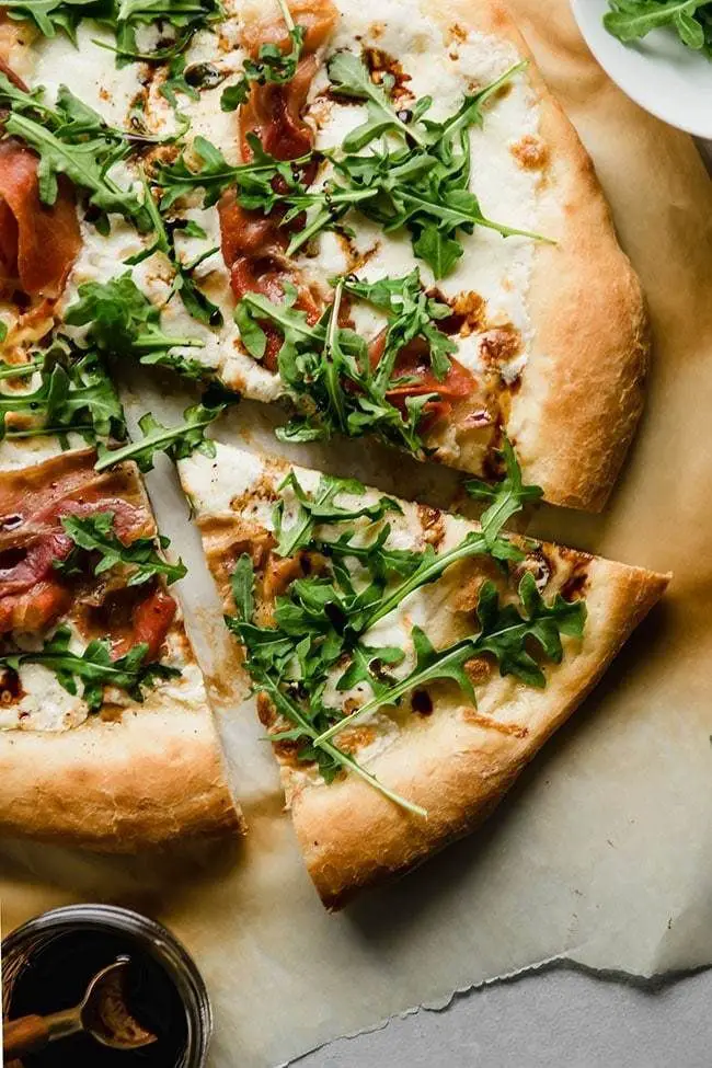 Arugula Prosciutto Pizza