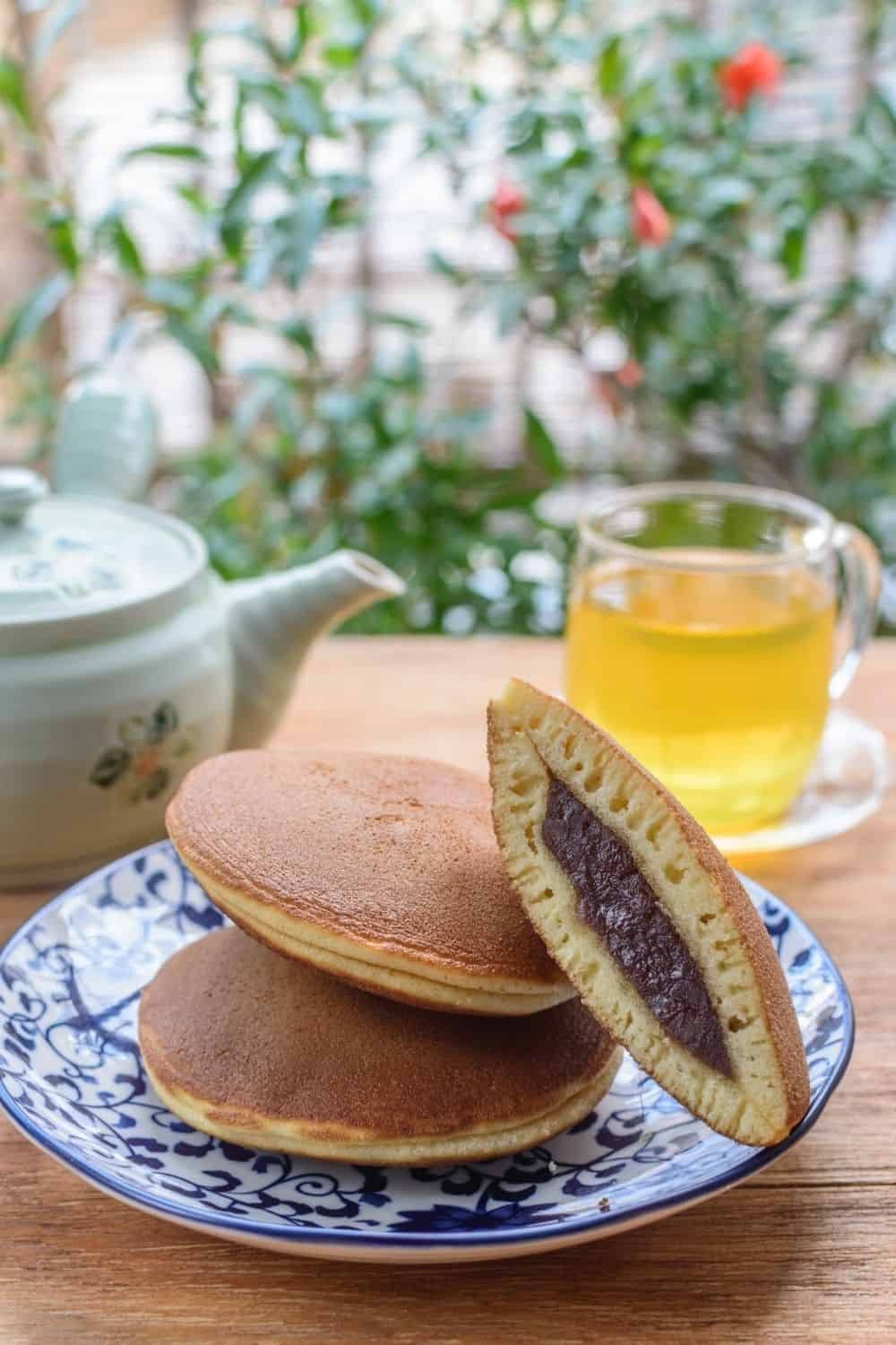 Japanese Red Bean Pancake (Dorayaki)